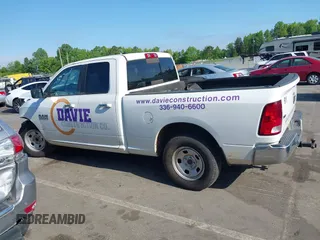 2018 Ram 1500 SLT z VIN 1C6RR6GG7JS324269, wystawiony jako IAAI lot #42148220 z przebiegiem 159 296 mil mil oraz . Historia ofert i sprzedaży dostępna na DreamBid. Obrazek 14.