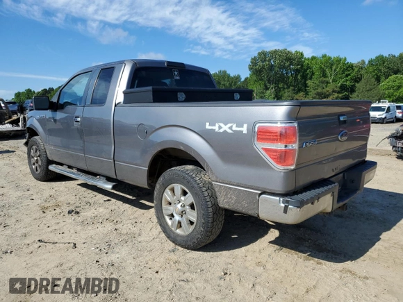 2010 Ford F-150 XL с VIN 1FTEX1E81AFB70386, выставлен на аукционе Copart как лот 56473345 с пробегом 194 006 миль миль и Списание • Salvage title. История ставок и продаж доступна на DreamBid. Изображение 2.