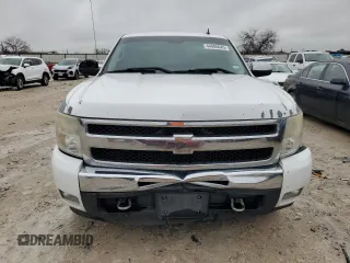 2009 Chevrolet Silverado 1500 LT with VIN 3GCEC23069G275627, listed as a Copart auction lot 44006045 with 240,024 mi miles and Clean Title. Bid and sale history available at carsss.com. Image 5.