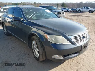 2008 Lexus LS 460 z VIN JTHBL46FX85061422, wystawiony jako IAAI lot #41675240 z przebiegiem 218 519 mil mil oraz . Historia ofert i sprzedaży dostępna na DreamBid. Obrazek 1.