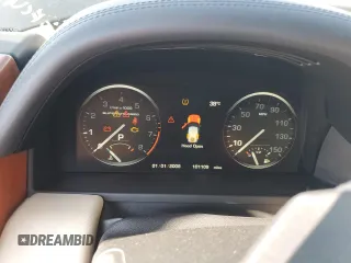 2010 Land Rover Range Rover SC z VIN SALMF1E42AA317137, wystawiony jako Copart lot #71757024 z przebiegiem 101 109 mil mil oraz Szkoda całkowita • Salvage title. Historia ofert i sprzedaży dostępna na DreamBid. Obrazek 9.