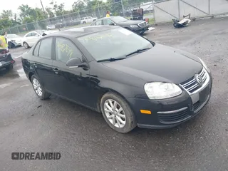 2010 Volkswagen Jetta Limited Edition z VIN 3VWAZ7AJ3AM096583, wystawiony jako IAAI lot #42487699 z przebiegiem 194 527 mil mil oraz . Historia ofert i sprzedaży dostępna na DreamBid. Obrazek 1.