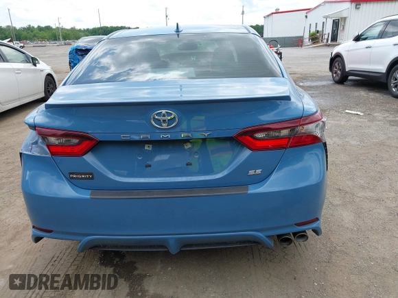 2023 Toyota Camry SE z VIN 4T1T11AK0PU115695, wystawiony jako IAAI lot #42221720 z przebiegiem 67 575 mil mil oraz . Historia ofert i sprzedaży dostępna na DreamBid. Obrazek 16.