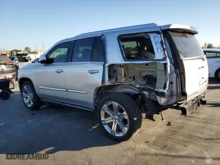 2020 Cadillac Escalade Premium Luxury with VIN 1GYS4CKJ9LR172686, listed as a Copart auction lot 82578424 with 29,458 mi miles and Salvage Title. Bid and sale history available at carsss.com. Image 2.
