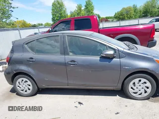 2016 Toyota Prius One z VIN JTDKDTB37G1134269, wystawiony jako IAAI lot #42040779 z przebiegiem 38 443 mil mil oraz . Historia ofert i sprzedaży dostępna na DreamBid. Obrazek 13.