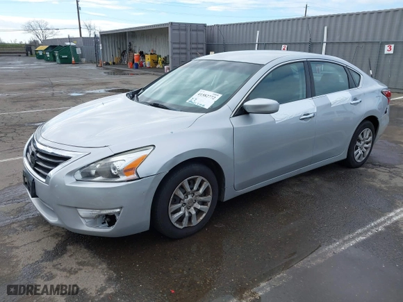 2015 Nissan Altima 2.5 S with VIN 1N4AL3APXFN885317, listed as a IAAI auction lot 41582772 with 189,607 mi miles. Bid and sale history available at carsss.com. Image 16.