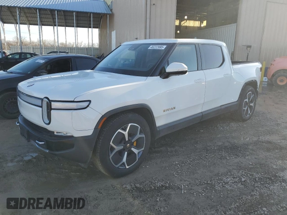 2023 Rivian R1T Adventure z VIN 7FCTGAAA9PN021913, wystawiony jako Copart lot #46222995 z przebiegiem 41 888 mil mil oraz Szkody całkowita. Historia ofert i sprzedaży dostępna na DreamBid. Obrazek 1.