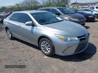 2016 Toyota Camry XLE with VIN 4T4BF1FK2GR548706, listed as a IAAI auction lot 41965363 with 70,284 mi miles and . Bid and sale history available at carsss.com. Image 1.