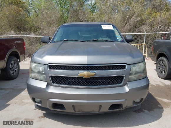 2007 Chevrolet Suburban LT with VIN 1GNFC16017R254537, listed as a IAAI auction lot 41875462 with 150,579 mi miles. Bid and sale history available at carsss.com. Image 13.