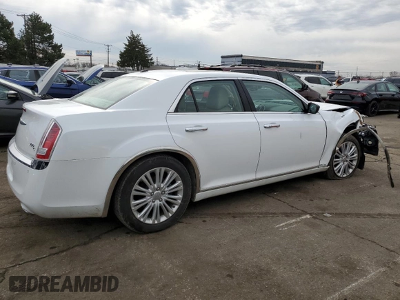 2014 Chrysler 300 C with VIN 2C3CCAKT8EH287743, listed as a Copart auction lot 46525465 with 86,282 mi miles and Salvage Title. Bid and sale history available at DreamBid. Image 3.