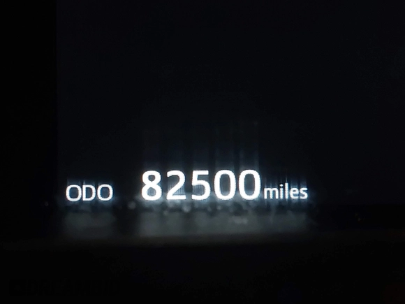 2017 Toyota Prius Two z VIN JTDKARFU1H3037959, wystawiony jako IAAI lot #41509021 z przebiegiem 82 500 mil mil oraz . Historia ofert i sprzedaży dostępna na DreamBid. Obrazek 16.