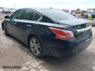 2013 Nissan Altima 3.5 SL with VIN 1N4BL3AP4DN488106, listed as a IAAI auction lot 41904258 with 170,022 mi miles. Bid and sale history available at carsss.com. Image 3.