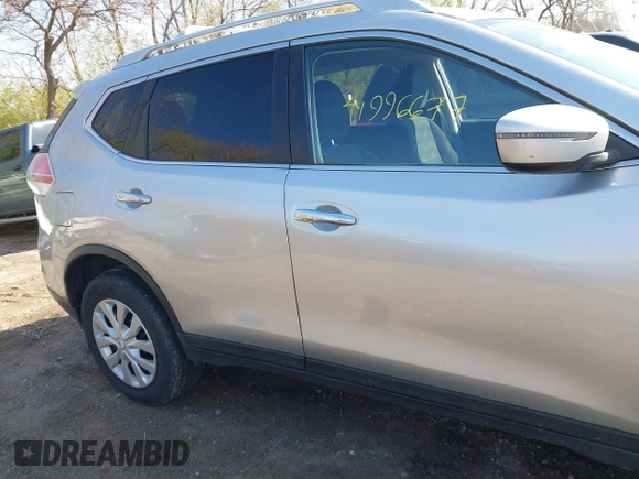 2016 Nissan Rogue S with VIN JN8AT2MV1GW131656, listed as a IAAI auction lot 41996677 with 113,278 mi miles and . Bid and sale history available at carsss.com. Image 13.