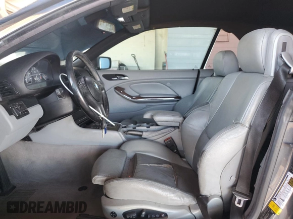 2006 BMW 3 Series 325Ci with VIN WBABW334X6PX84420, listed as a Copart auction lot 61303915 with 147,656 mi miles and Salvage title. Bid and sale history available at DreamBid. Image 7.