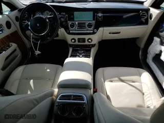 2015 Rolls-Royce Wraith with VIN SCA665C55FUX85086, listed as a Copart auction lot 48961135 with 31,124 mi miles and Salvage Title. Bid and sale history available at carsss.com. Image 8.