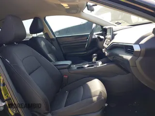 2019 Nissan Altima S z VIN 1N4BL4BV4KC244046, wystawiony jako IAAI lot #42018658 z przebiegiem 107 491 mil mil oraz . Historia ofert i sprzedaży dostępna na DreamBid. Obrazek 8.