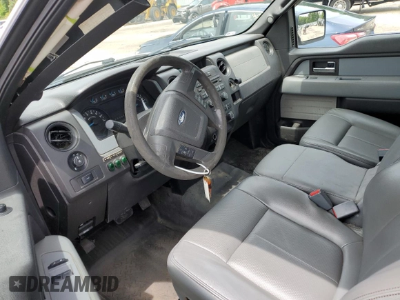 2014 Ford F-150 XL с VIN 1FTMF1EF1EKF40407, выставлен на аукционе Copart как лот 58567565 с пробегом 213 804 миль миль и Списание • Salvage title. История ставок и продаж доступна на DreamBid. Изображение 8.