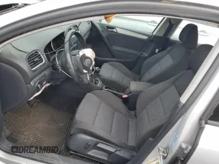 2013 Volkswagen Golf TDI w/Sunroof & Nav z VIN WVWNM7AJ2DW130973, wystawiony jako Copart lot #42105645 z przebiegiem 162 232 mil mil oraz Szkoda całkowita • Salvage title. Historia ofert i sprzedaży dostępna na DreamBid. Obrazek 7.