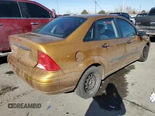 2001 Ford Focus LX with VIN 1FAFP33P81W152614, listed as a Copart auction lot 43199365 with 139,347 mi miles and Salvage Title. Bid and sale history available at carsss.com. Image 3.