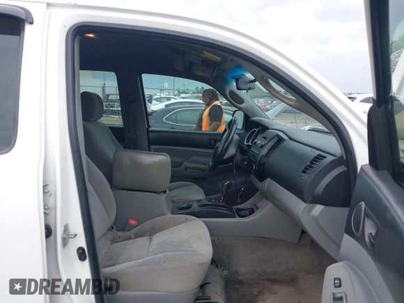 2007 Toyota Tacoma PreRunner with VIN 3TMJU62N77M030897, listed as a IAAI auction lot 42319094 with 325,560 mi miles and . Bid and sale history available at DreamBid. Image 5.