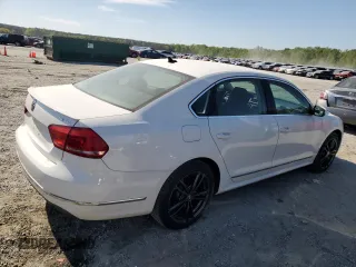 2014 Volkswagen Passat TDI SEL Premium with VIN 1VWCN7A35EC042649, listed as a Copart auction lot 53778255 with 154,447 mi miles and Clean Title. Bid and sale history available at carsss.com. Image 3.