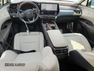 2025 Lexus RX 350h with VIN 2T2BBMCA4SC087274, listed as a Copart auction lot 61915365 with 525 mi miles and Salvage title. Bid and sale history available at DreamBid. Image 8.