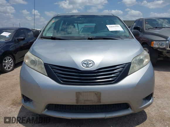 2013 Toyota Sienna L with VIN 5TDZK3DCXDS403672, listed as a IAAI auction lot 42843593 with 178,046 mi miles and . Bid and sale history available at DreamBid. Image 12.
