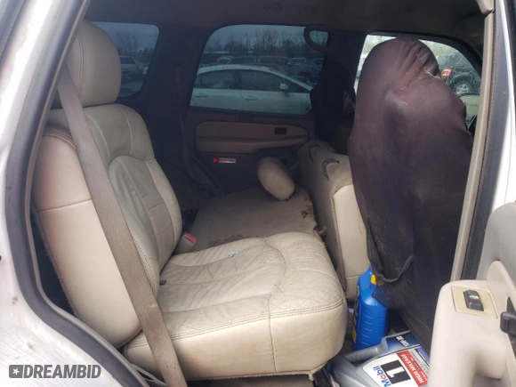 2001 Chevrolet Tahoe LS with VIN 1GNEK13T81R201211, listed as a Copart auction lot 37158552 with 0 mi miles and Salvage Title. Bid and sale history available at carsss.com. Image 6.