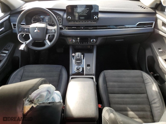 2023 Mitsubishi Outlander SE with VIN JA4J3UA85PZ007310, listed as a Copart auction lot 84399154 with 46,265 mi miles and Clean Title. Bid and sale history available at carsss.com. Image 8.