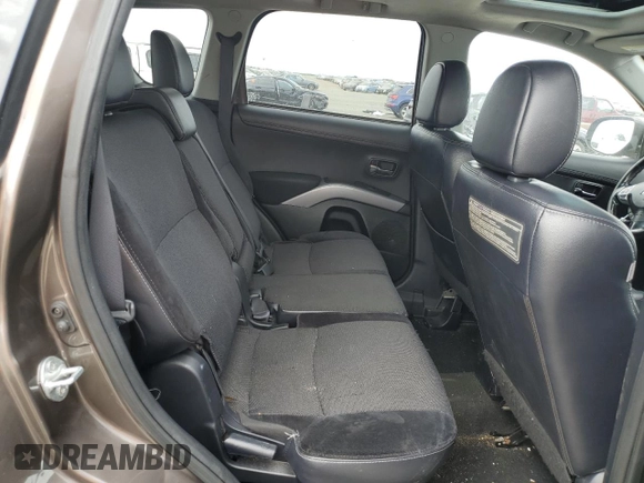 2011 Mitsubishi Outlander SE with VIN JA4AS3AW7BU027947, listed as a Copart auction lot 54623345 with 164,641 mi miles and Salvage title. Bid and sale history available at DreamBid. Image 11.