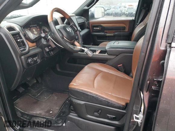 2022 Ram 2500 Longhorn z VIN 3C6UR5GL5NG242264, wystawiony jako Copart lot #82698174 z przebiegiem 42 661 mil mil oraz Szkoda całkowita • Salvage title. Historia ofert i sprzedaży dostępna na DreamBid. Obrazek 7.