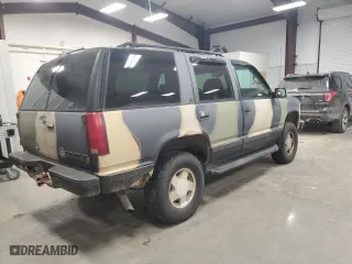 1998 Chevrolet Tahoe with VIN 1GNEK13R7WJ308146, listed as a Copart auction lot 87843305 with 180,920 mi miles and Clean Title. Bid and sale history available at carsss.com. Image 3.