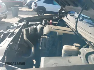 2007 Chevrolet Silverado 1500 1LT z VIN 2GCEK19J571650524, wystawiony jako IAAI lot #43556007 z przebiegiem 271 024 mil mil oraz . Historia ofert i sprzedaży dostępna na DreamBid. Obrazek 20.