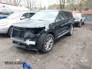 2021 Ford Explorer Limited with VIN 1FMSK8FH1MGB05654, listed as a IAAI auction lot 41650135 with 84,248 mi miles. Bid and sale history available at carsss.com. Image 2.