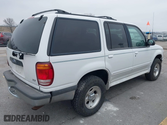 1998 Ford Explorer XL z VIN 1FMZU34E0WZB12557, wystawiony jako IAAI lot #41474546 z przebiegiem 119 294 mil mil oraz . Historia ofert i sprzedaży dostępna na DreamBid. Obrazek 4.