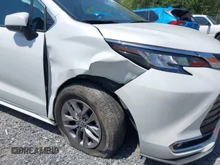 2023 Toyota Sienna XLE z VIN 5TDYSKFC3PS075938, wystawiony jako IAAI lot #42134780 z przebiegiem 34 213 mil mil oraz . Historia ofert i sprzedaży dostępna na DreamBid. Obrazek 6.