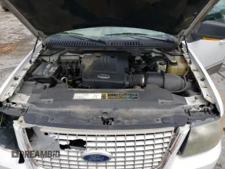 2004 Ford Expedition Eddie Bauer z VIN 1FMRU17W74LA68372, wystawiony jako Copart lot #56393515 z przebiegiem 220 044 mil mil oraz Szkoda całkowita • Salvage title. Historia ofert i sprzedaży dostępna na DreamBid. Obrazek 12.