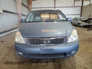 2011 Kia Sedona EX with VIN KNDMH4C78B6375130, listed as a Copart auction lot 68805044 with 151,924 mi miles and Salvage Title. Bid and sale history available at carsss.com. Image 5.