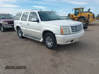 2005 Cadillac Escalade z VIN 1GYEC63T05R133618, wystawiony jako IAAI lot #41540610 z przebiegiem 212 947 mil mil oraz . Historia ofert i sprzedaży dostępna na DreamBid. Obrazek 1.