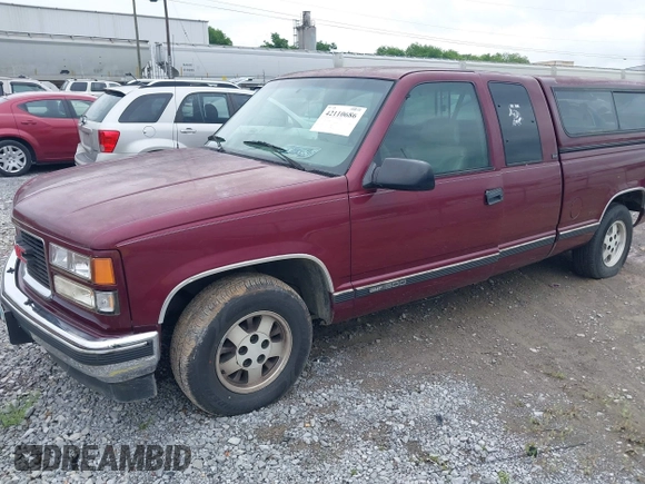 1995 GMC Sierra 1500 with VIN 1GTEC19K0SE514346, listed as a IAAI auction lot 42110686 with 251,379 mi miles and . Bid and sale history available at DreamBid. Image 2.