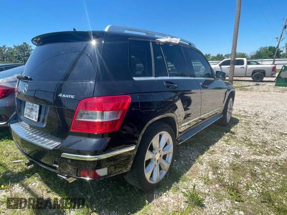2010 Mercedes-Benz GLK 350 with VIN WDCGG8HB1AF327305, listed as a Copart auction lot 55882335 with 119,963 mi miles and Clean Title. Bid and sale history available at DreamBid. Image 4.