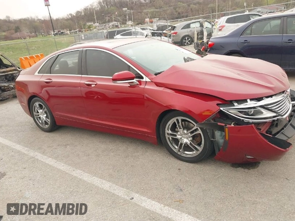 2013 Lincoln MKZ with VIN 3LN6L2J91DR803718, listed as a IAAI auction lot 41835352 with 169,670 mi miles. Bid and sale history available at carsss.com. Image 1.