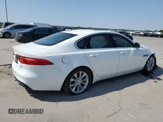 2019 Jaguar XF 25t Premium with VIN SAJBD4FX4KCY79434, listed as a Copart auction lot 74850564 with 32,337 mi miles and Salvage Title. Bid and sale history available at carsss.com. Image 3.