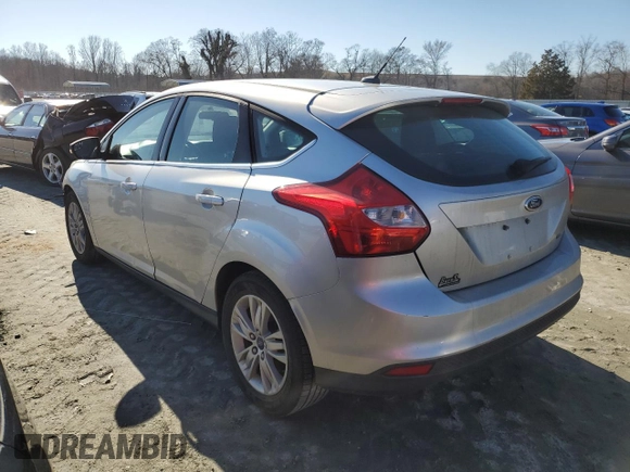 2012 Ford Focus SEL with VIN 1FAHP3M27CL316886, listed as a Copart auction lot 45092975 with 137,055 mi miles and Salvage Title. Bid and sale history available at carsss.com. Image 2.