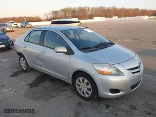 2007 Toyota Yaris with VIN JTDBT923971076736, listed as a IAAI auction lot 41785031 with NaN miles. Bid and sale history available at carsss.com. Image 1.