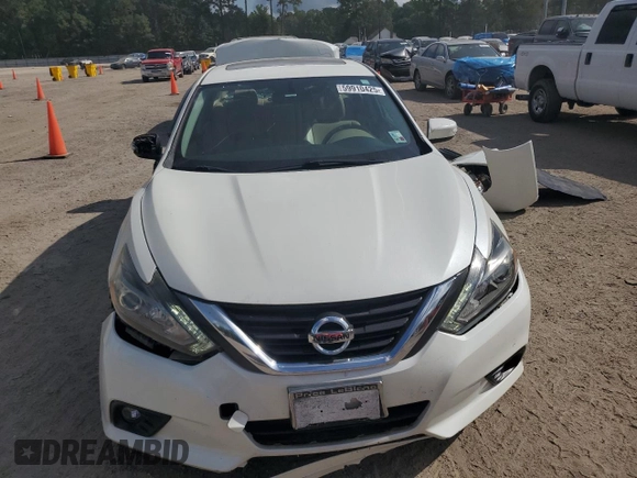 2017 Nissan Altima SL z VIN 1N4AL3AP8HC172768, wystawiony jako Copart lot #59910425 z przebiegiem 60 487 mil mil oraz Szkoda całkowita • Salvage title. Historia ofert i sprzedaży dostępna na DreamBid. Obrazek 5.