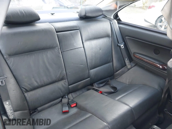 2001 BMW 3 Series 325Ci with VIN WBABN33401JW55892, listed as a IAAI auction lot 41751934 with 1 mi miles. Bid and sale history available at carsss.com. Image 8.