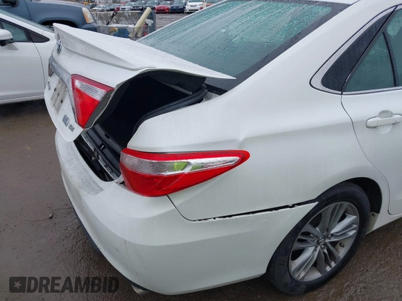 2017 Toyota Camry Hybrid LE with VIN 4T1BD1FK0HU207435, listed as a IAAI auction lot 41561337 with 194,716 mi miles. Bid and sale history available at carsss.com. Image 17.