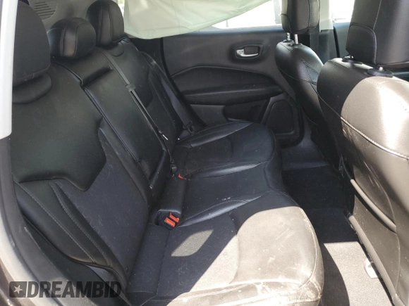 2020 Jeep Compass Altitude z VIN 3C4NJCBB3LT229797, wystawiony jako Copart lot #53232995 z przebiegiem Nie podano mil oraz Szkody całkowita. Historia ofert i sprzedaży dostępna na DreamBid. Obrazek 10.