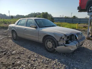2009 Mercury Grand Marquis LS with VIN 2MEHM75V19X616257, listed as a Copart auction lot 72644514 with 121,415 mi miles and Salvage Title. Bid and sale history available at carsss.com. Image 4.